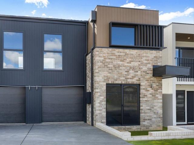 Cottage for sale in Googong, Queanbeyan-Palerang Regional Council