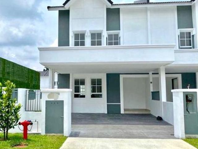 Terraced House for sale in Tanjong Sepat, Selangor
