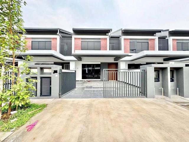 Terraced House for sale in Petaling, Subang Jaya