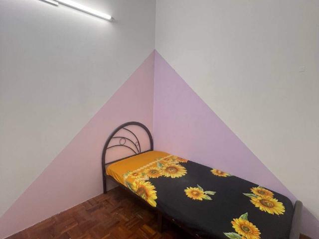 Room for rent in Petaling, Damansara Damai