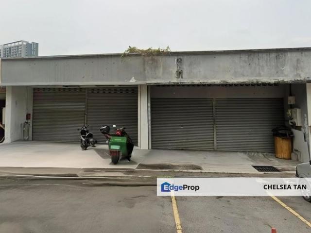 Warehouse for rent in Petaling, Alam Impian