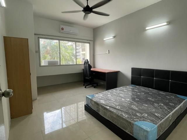 Room for rent in Petaling, Damansara Damai