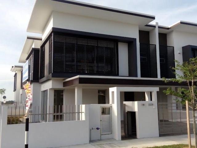 Terraced House for sale in Tanjong Sepat, Selangor