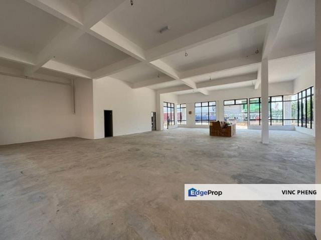 Shop for rent in Malaka