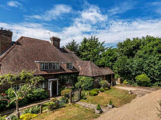 House for sale in Oxted, Hillview