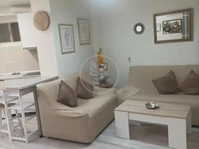 Apartamento en alquiler en Estación de Almería, Linares