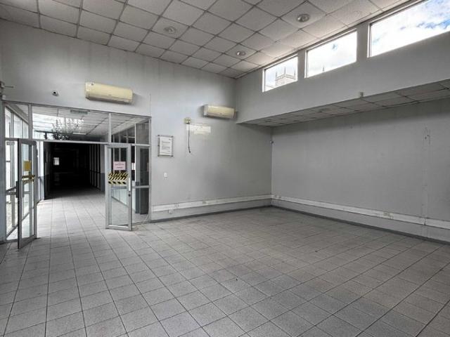 Linares, Amplia Propiedad Comercial Zona Estratégica 146461