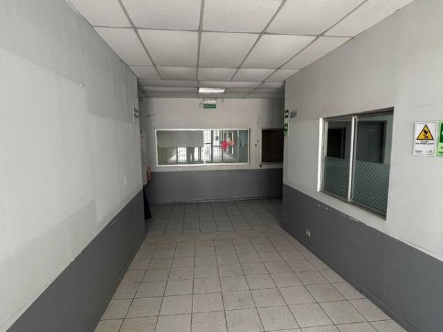 Linares, Amplia Propiedad Comercial Zona Estratégica 146461