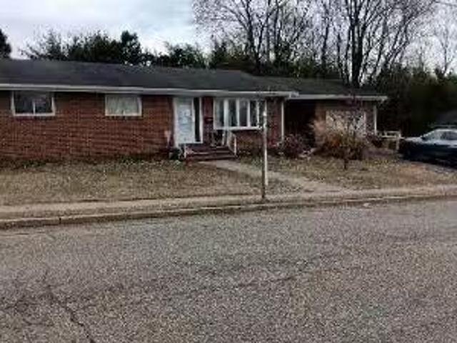 House for sale in Easton