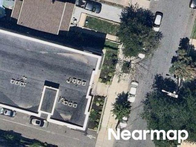 House for sale in Newark, Essex County