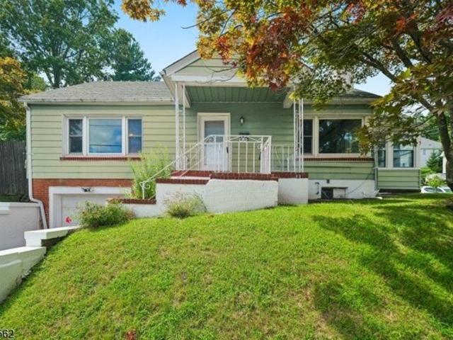 House for sale in West Orange, Essex County