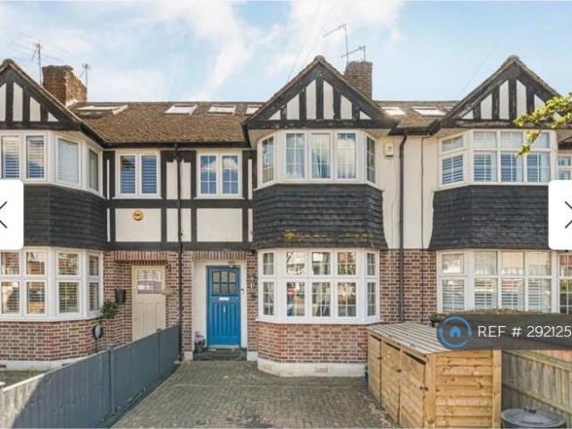 House for rent in Whitton, Greater London