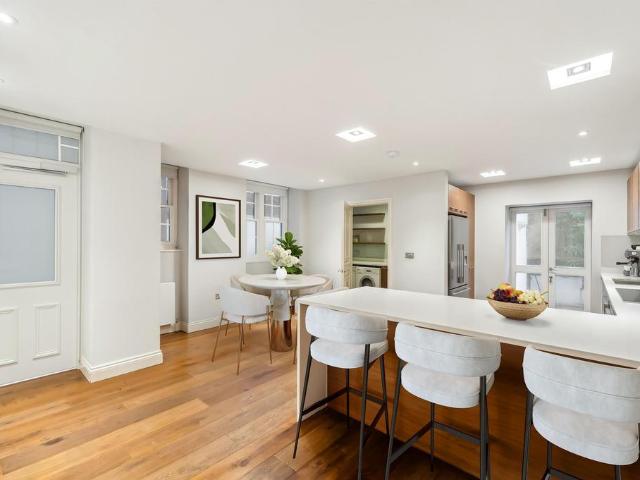 House for rent in St. John's Wood, Greater London
