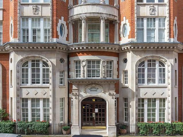 House for rent in Knightsbridge, Greater London