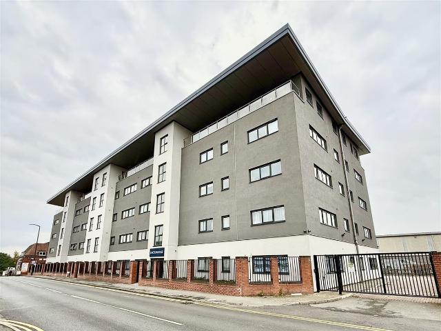 Studio for rent in Lee Bank, Greater Manchester