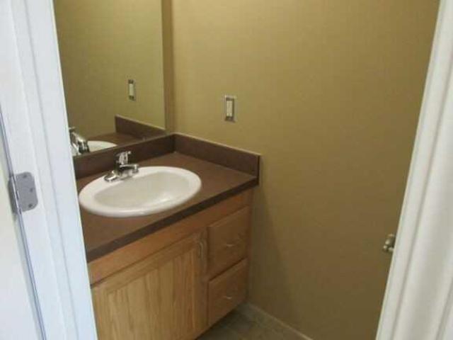 Apartment for rent in Lincoln Park, Michigan