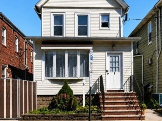 House for sale in Carlstadt, New Jersey