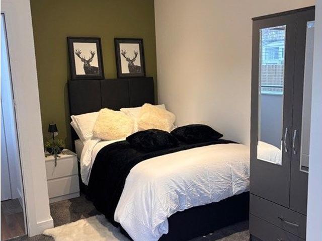 Room for rent in New England, Peterborough