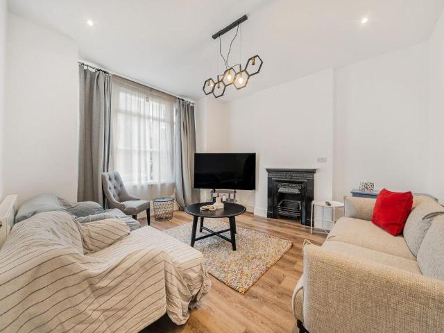 House for rent in London Borough of Croydon, Greater London