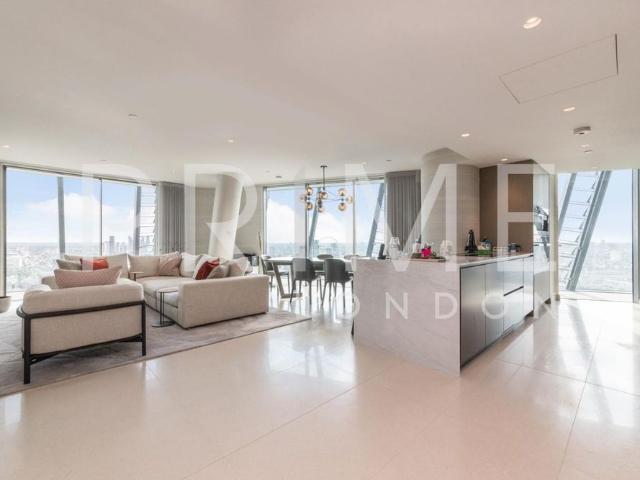 House for rent in Guide Bridge, Greenheys