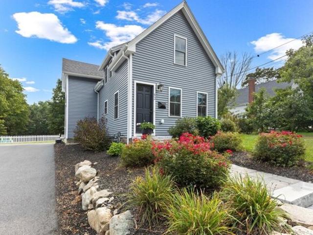 House for sale in North Easton, Easton