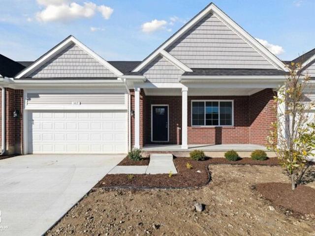 Condo for sale in Lapeer