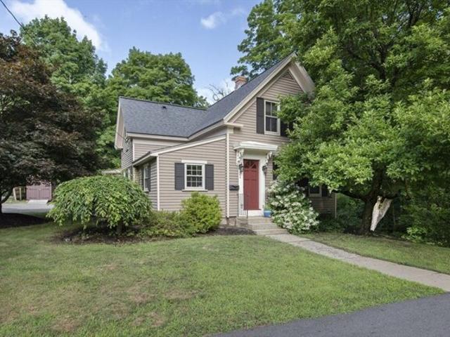 House for sale in Medway, Massachusetts
