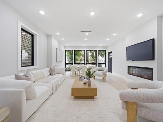 Condo for sale in Hudson, New Jersey