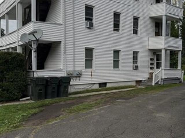 House for sale in North Village, Webster