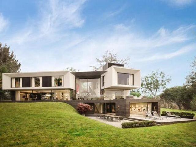 House for sale in The Slade, Oxfordshire