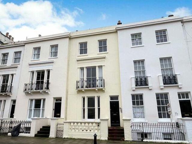 House for sale in Binstead, Ryde