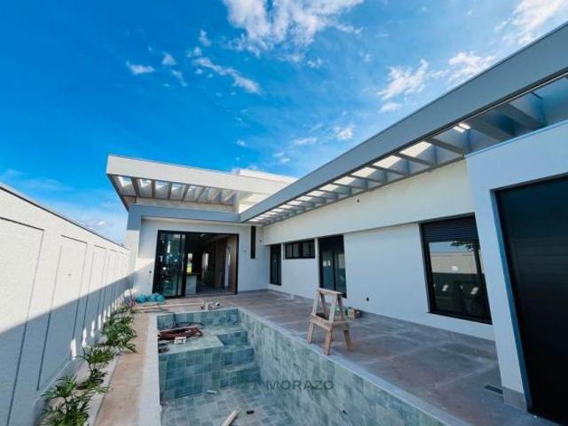 Casa venda em Região Geográfica Imediata de Maringá, Maringá