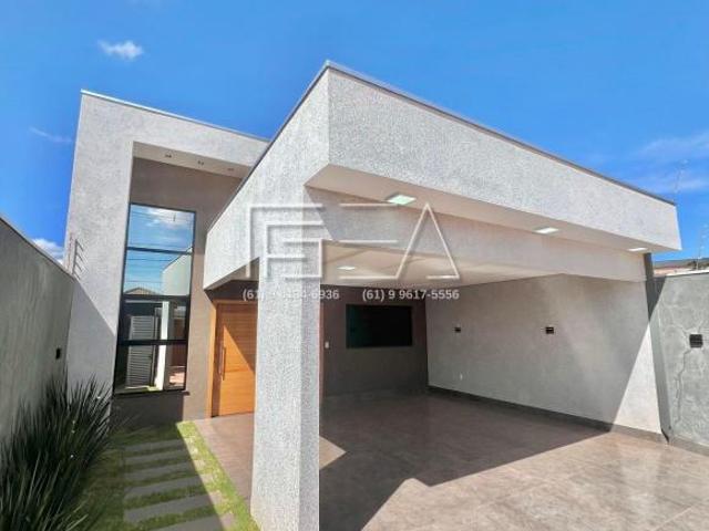 Casa venda em Região Geográfica Imediata de Águas Lindas de Goiás, Região Integrada de Desenvolvimento do Distrito Federal e Entorno