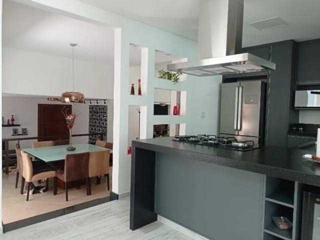 Casa venda em Região Imediata de São José dos Campos, Região Metropolitana do Vale do Paraíba e Litoral Norte
