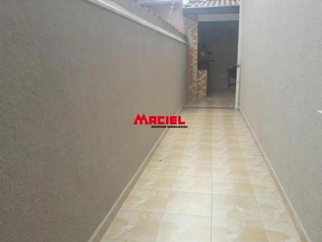 Casa venda em Região Imediata de São José dos Campos, Região Metropolitana do Vale do Paraíba e Litoral Norte