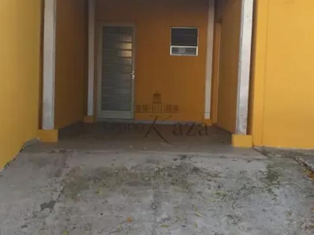 Casa aluguel em Região Imediata de São José dos Campos, Região Metropolitana do Vale do Paraíba e Litoral Norte