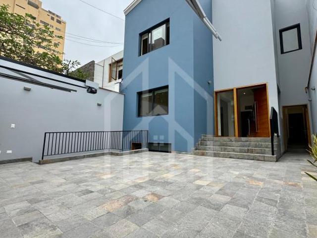 Casa alquiler en San Isidro, Lima Metropolitana