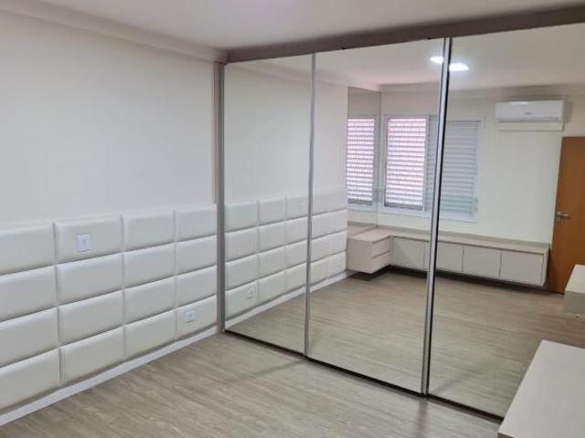 Apartamento venda em Umuarama, Região Geográfica Intermediária de Maringá
