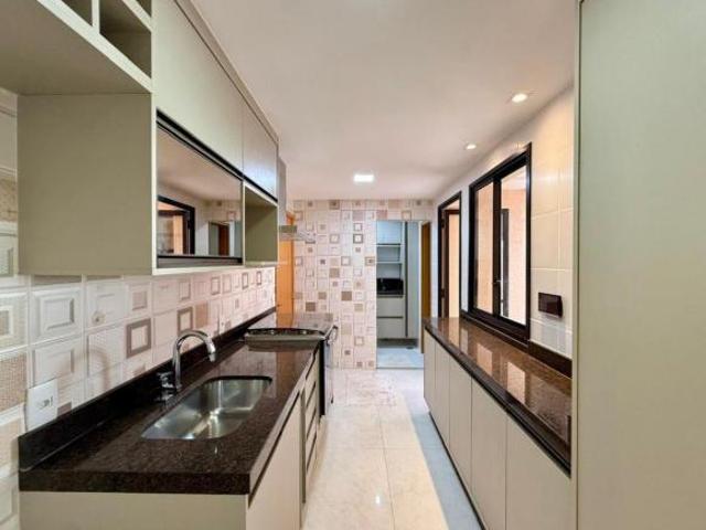 Apartamento venda em Região Geográfica Imediata do Distrito Federal, Região Integrada de Desenvolvimento do Distrito Federal e Entorno