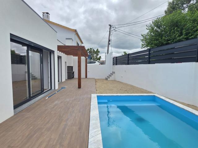 Vivenda venda em Azeitão (São Lourenço e São Simão), Setúbal