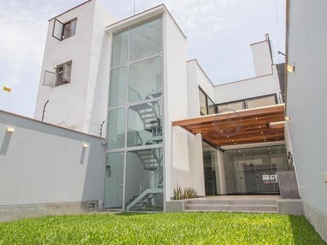 Casa alquiler en San Isidro, Lima Metropolitana