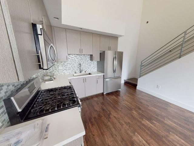 Apartment for rent in Canoga Park, California