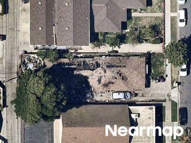 House for sale in Long Beach