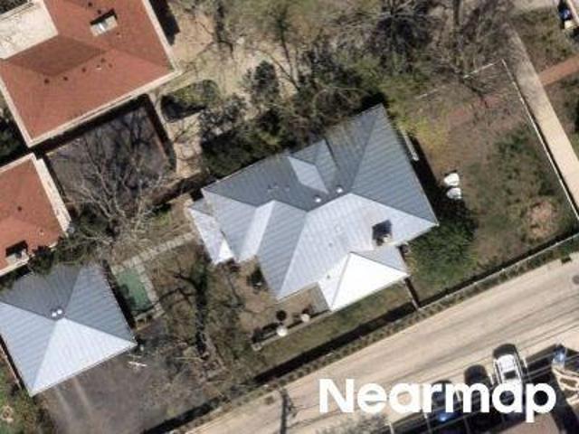 House for sale in Highland Park