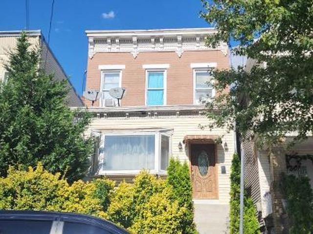 House for sale in Hudson, New Jersey