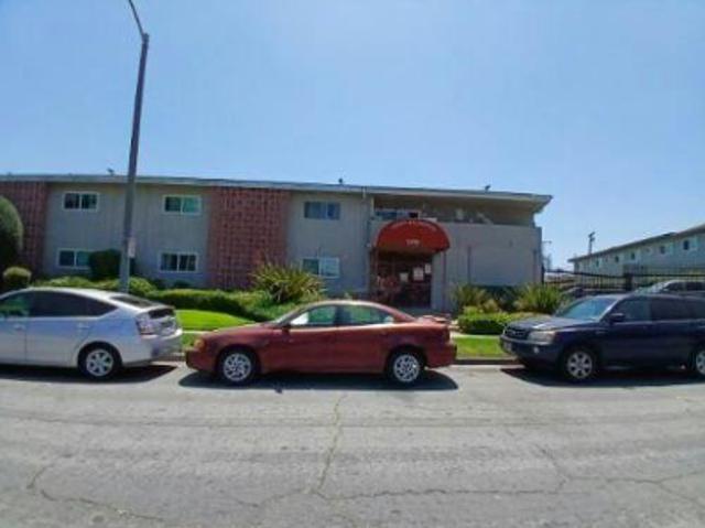 Condo for sale in Long Beach, California