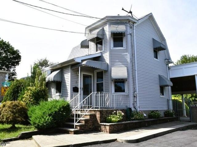 House for sale in Elmwood Park, Bergen County