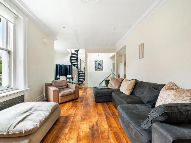 House for rent in Notting Hill, Greater London