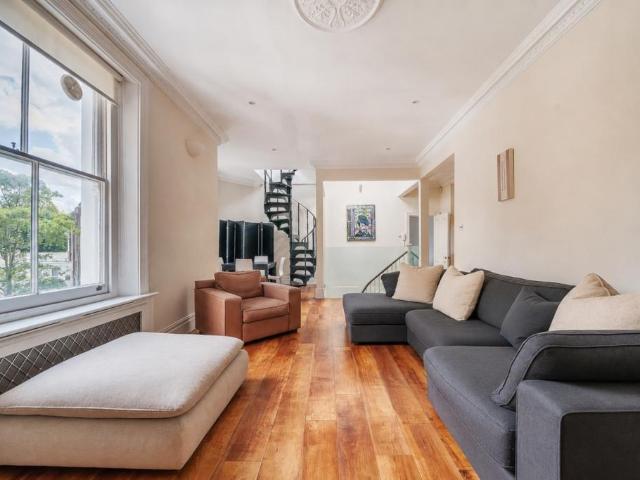 Apartment for rent in Notting Hill, Greater London