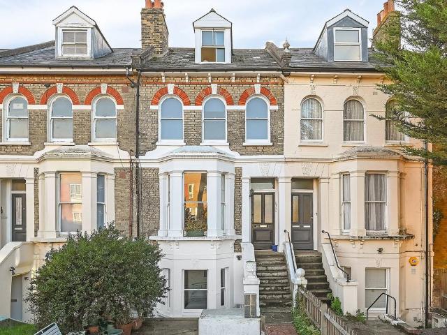 Apartment for rent in Tappesfield Estate, Greater London